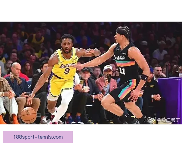 布朗尼回忆与父亲单挑比赛：赢得比赛后他不小心打碎了篮板